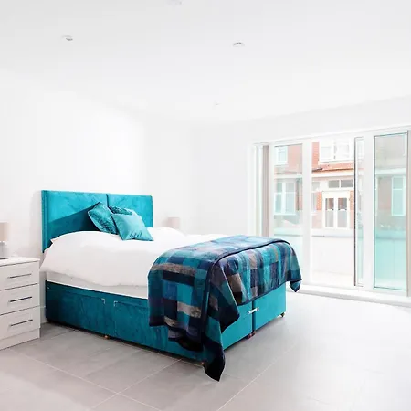 28 Cliff Edge In Newquay * Newquay (Cornwall)