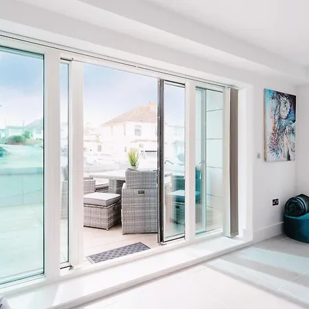 28 Cliff Edge In Newquay * Newquay (Cornwall)